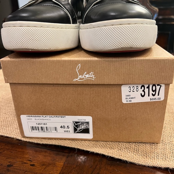 🔴SOLD🔴 Christian Louboutin black sneaker sz40.5 Excellent condition 695 - Picture 2 of 13